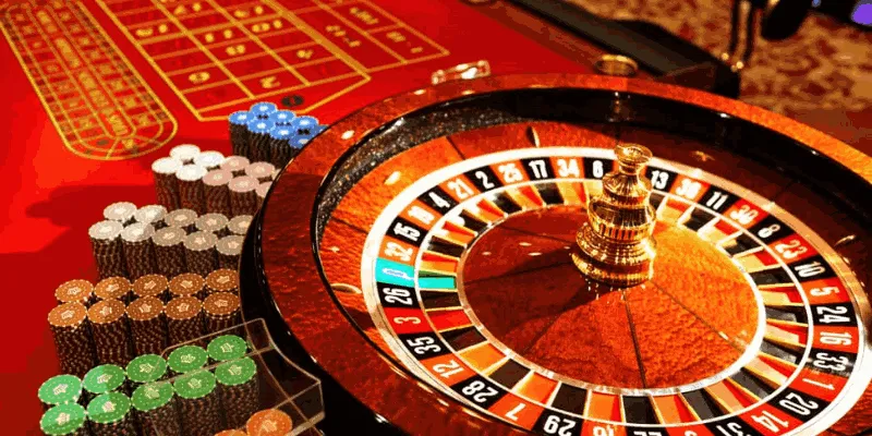 Bánh xe Roulette xoay tròn cuốn hút, biểu tượng không thể thiếu của mọi sòng bạc đẳng cấp